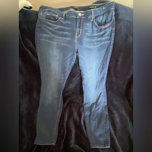 Size 12 Guess skinny low rise